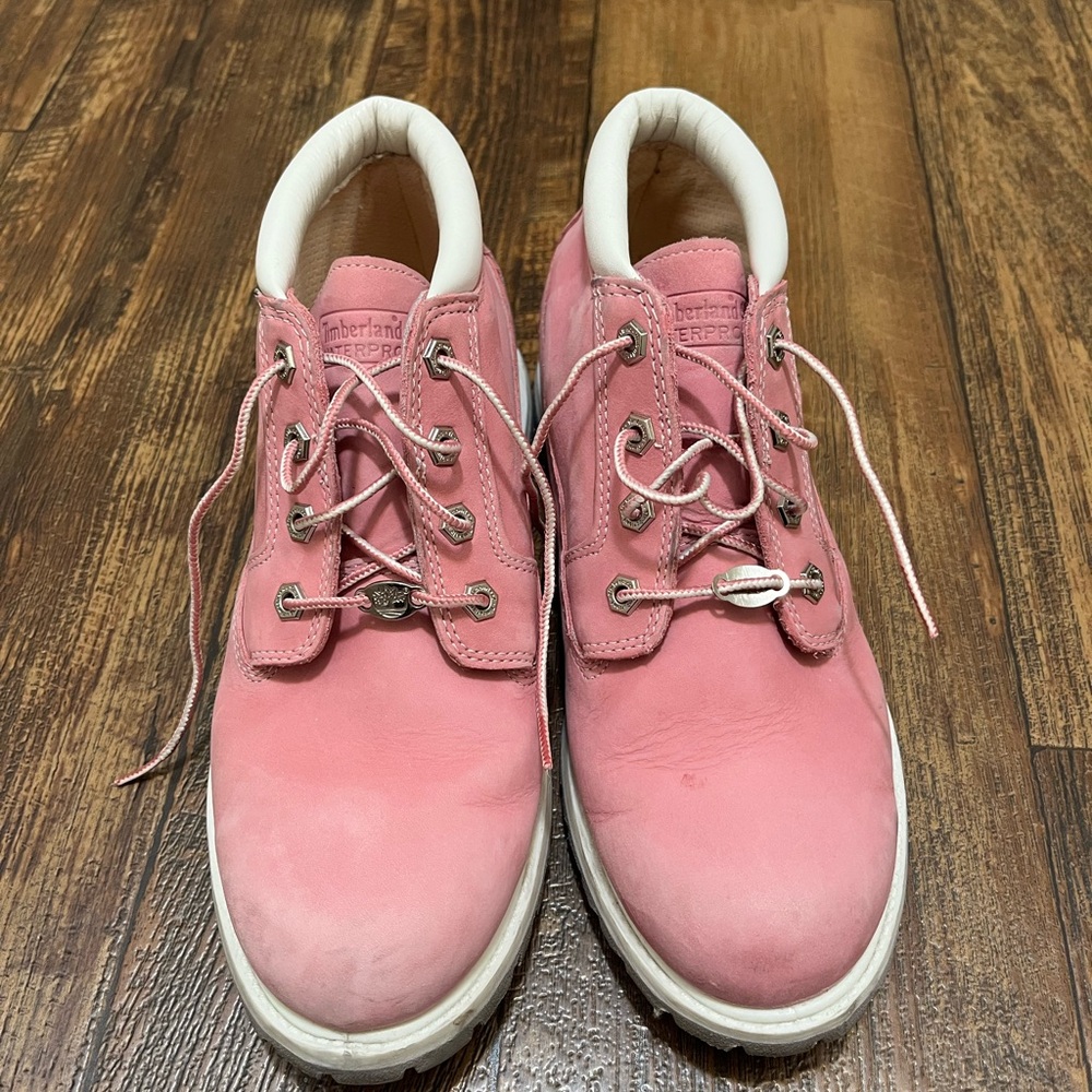 Women’s Pink timberlands